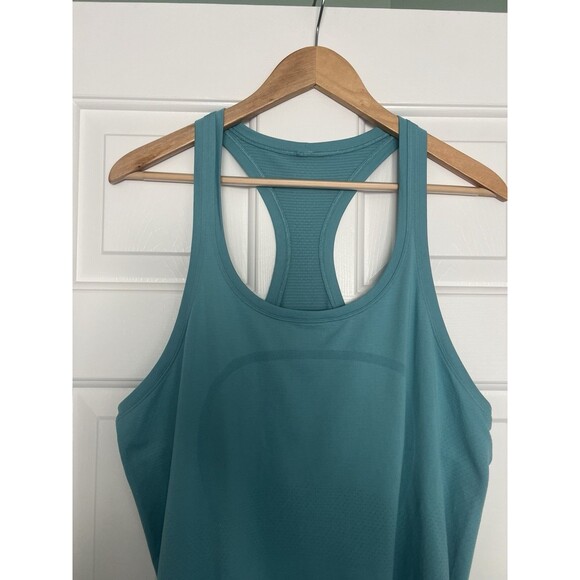 Lululemon Swiftly Tech Tank Size 12 Blue - Picture 2 of 6